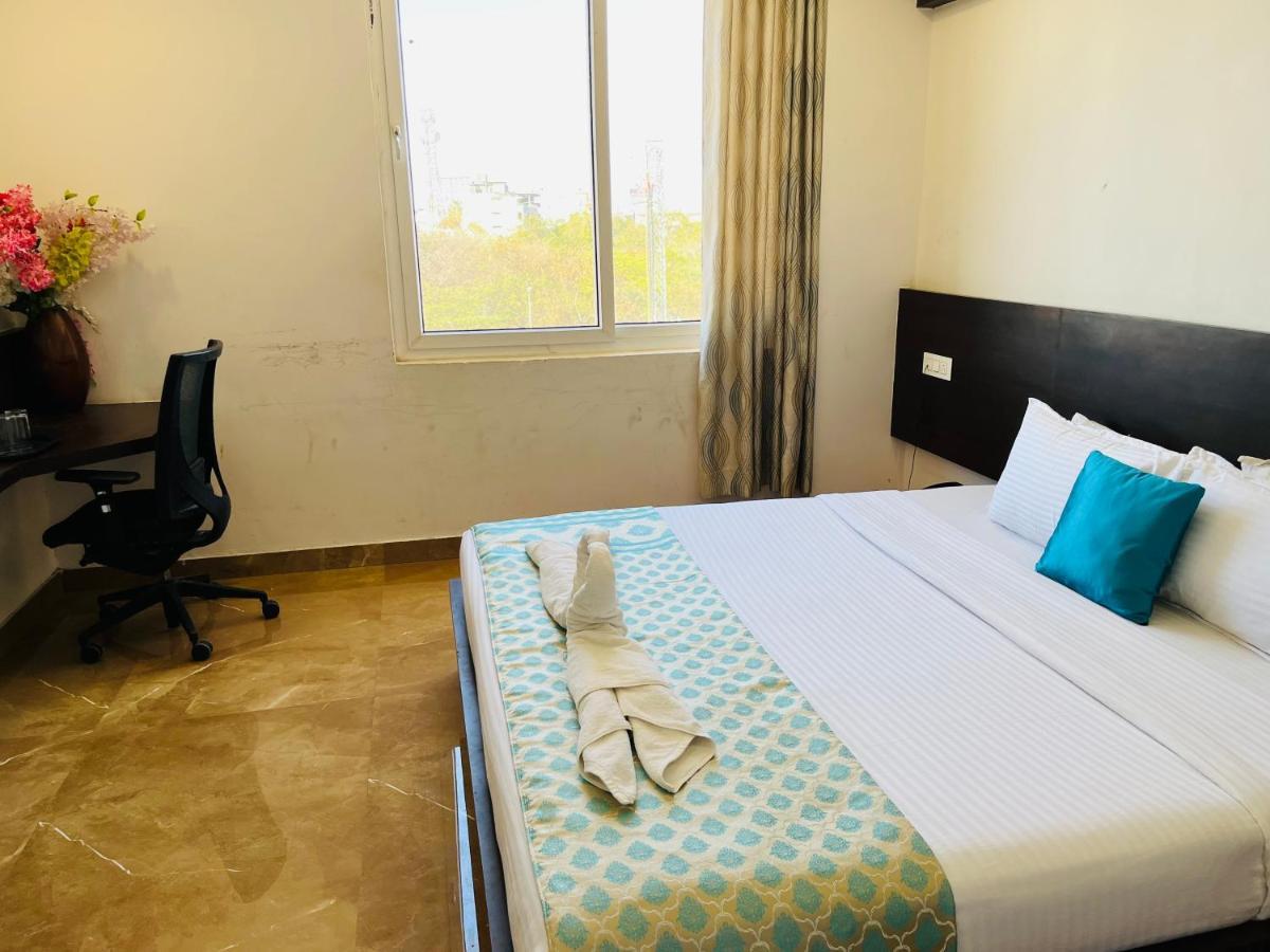 Hotel Elite By Signature Group Hyderabad Exteriör bild
