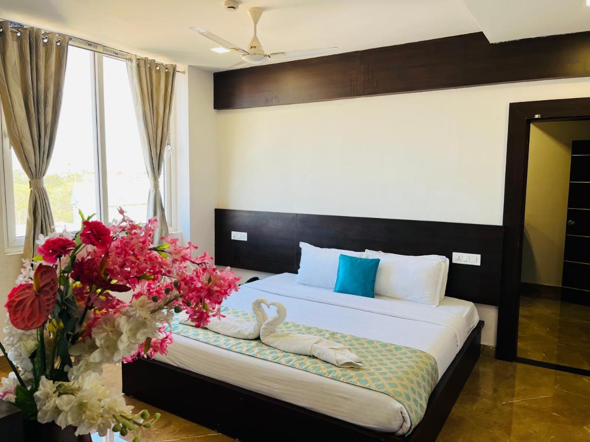 Hotel Elite By Signature Group Hyderabad Exteriör bild