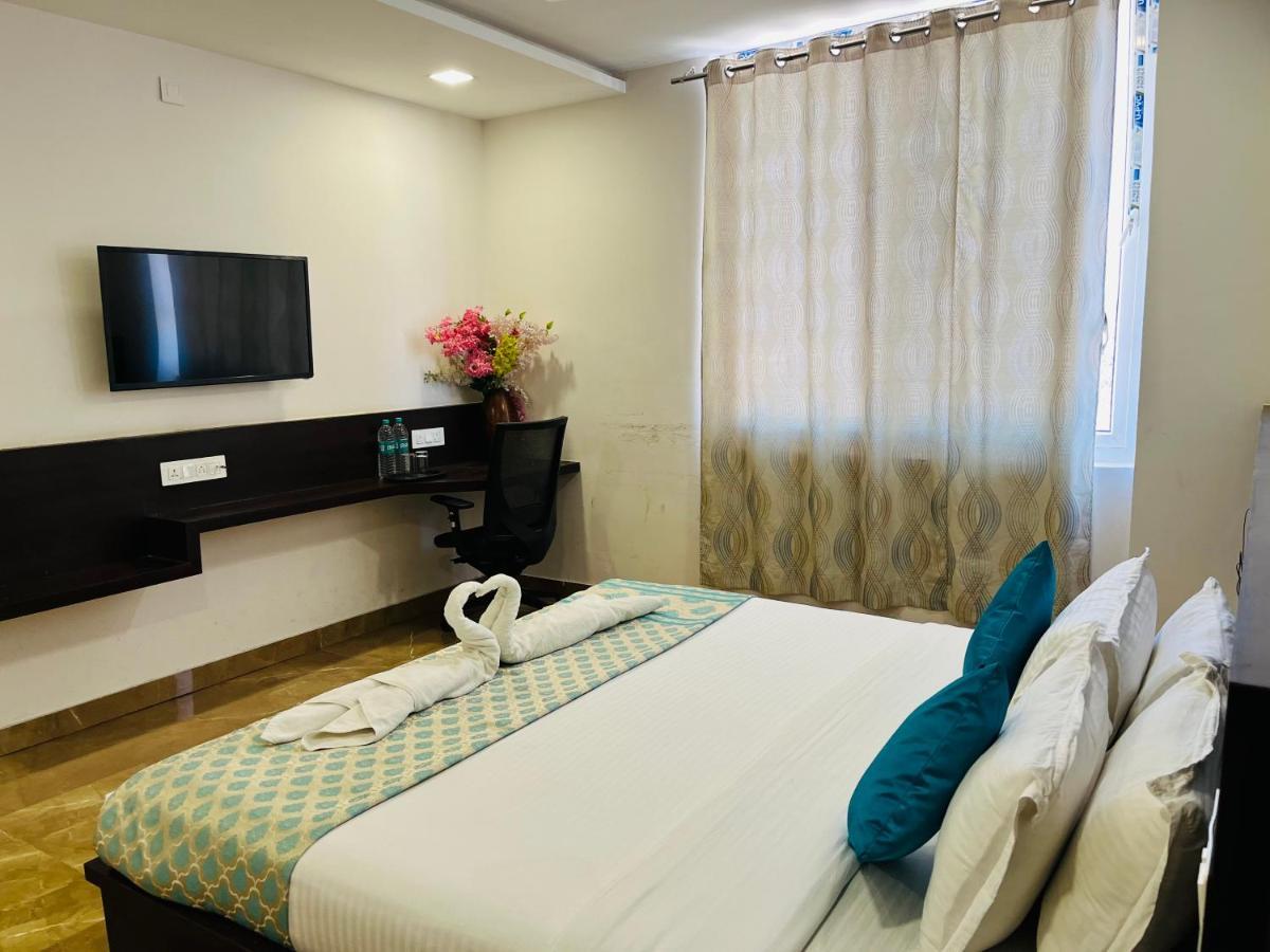 Hotel Elite By Signature Group Hyderabad Exteriör bild