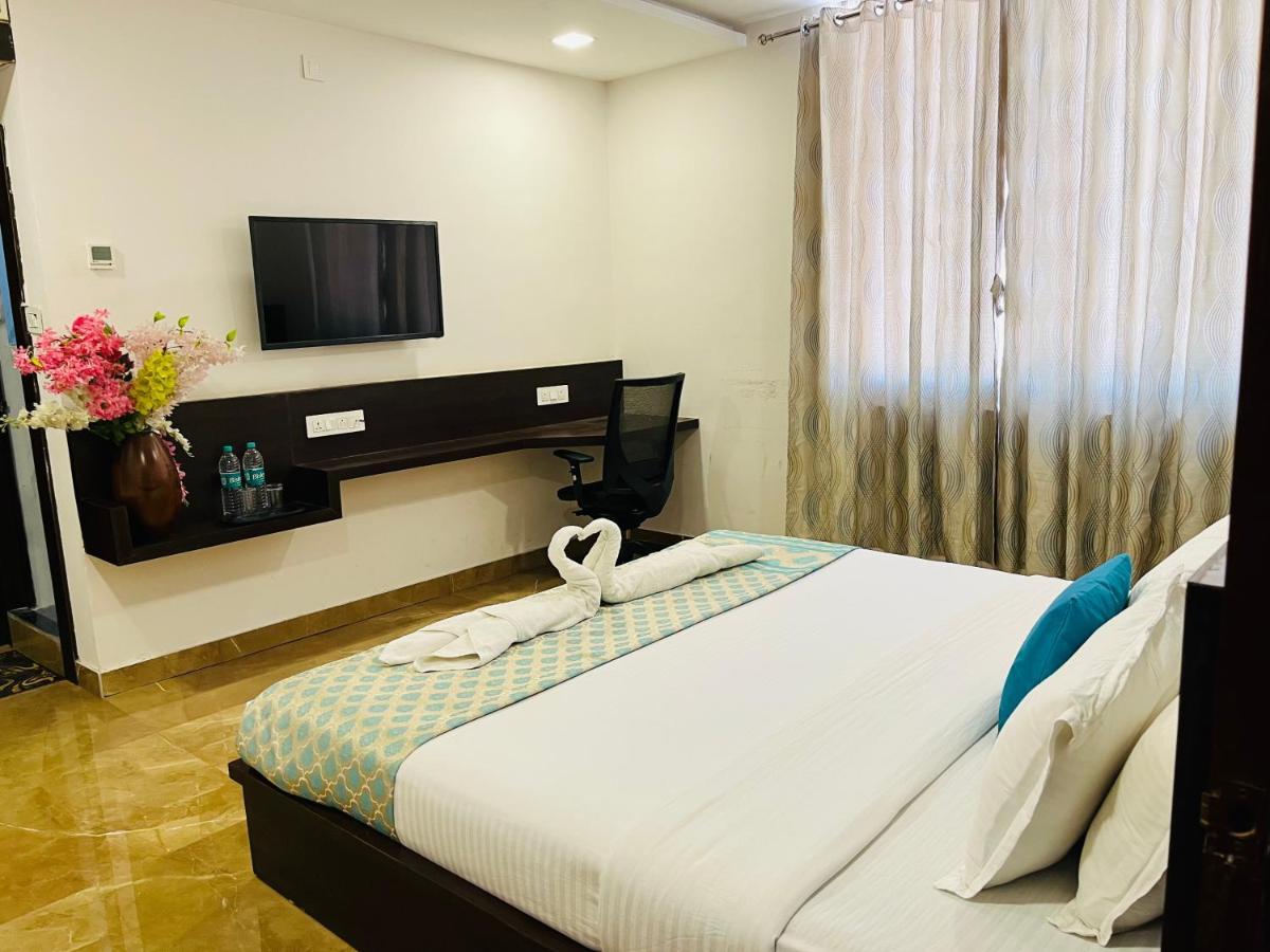 Hotel Elite By Signature Group Hyderabad Exteriör bild